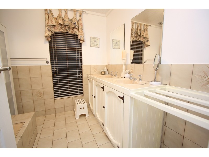 234 Stanhope Road, Walliston WA 6076