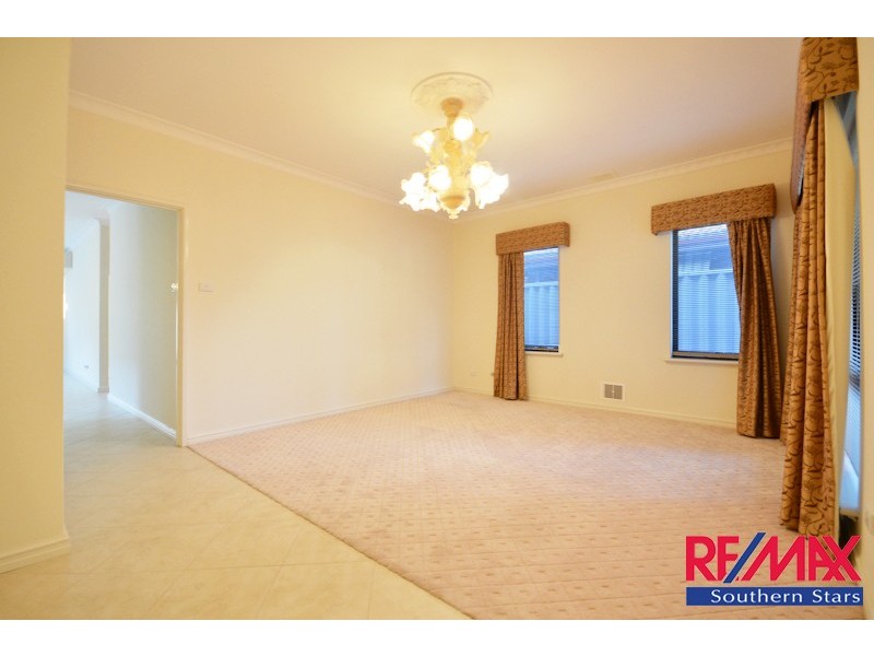 13B Corona Crescent, Cannington WA 6107
