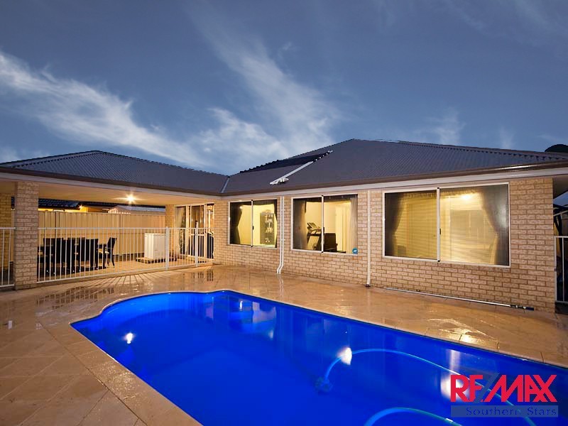 3 Bayonne Corner, Piara Waters WA 6112