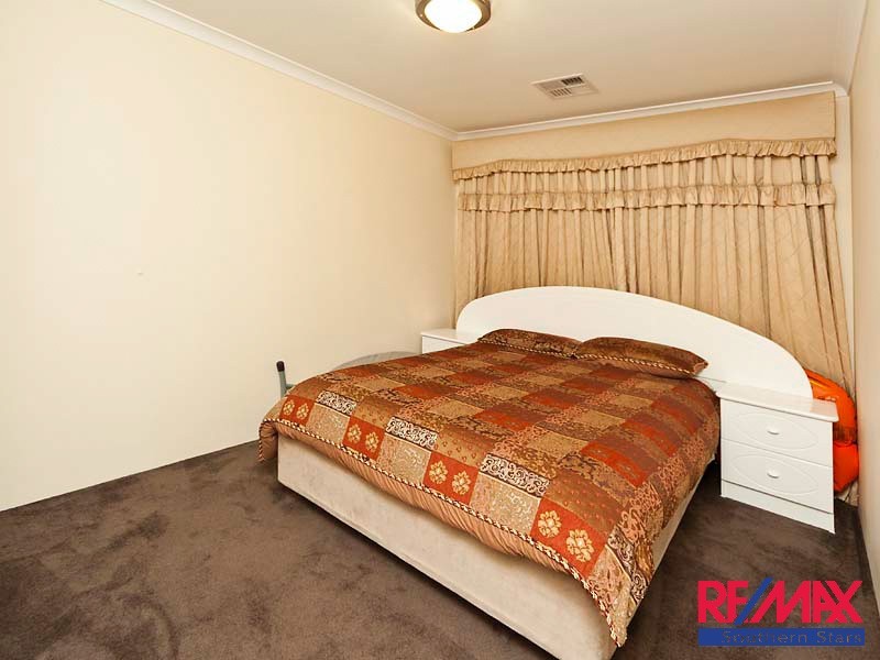 3 Bayonne Corner, Piara Waters WA 6112