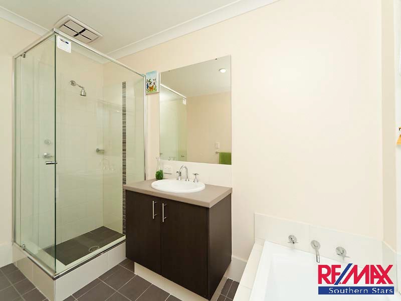 3 Bayonne Corner, Piara Waters WA 6112