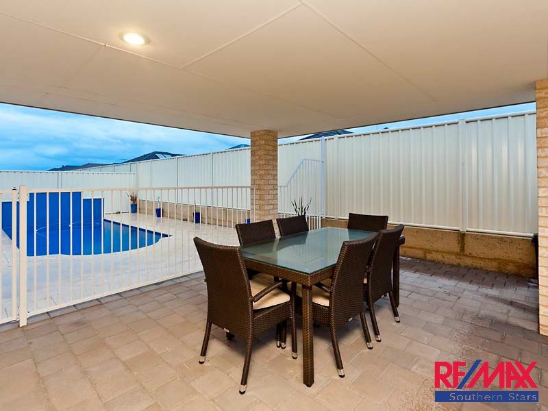 3 Bayonne Corner, Piara Waters WA 6112