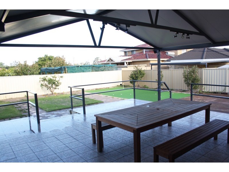 95 Hamilton Street, Cannington WA 6107