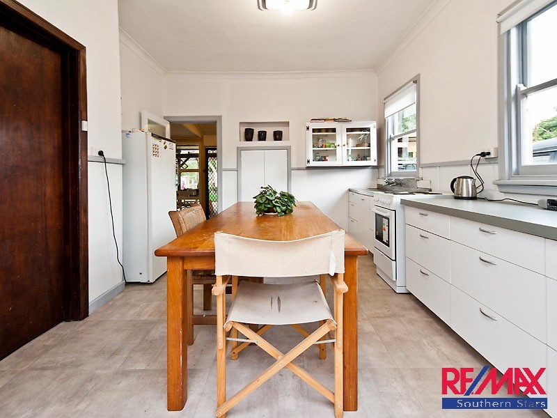 11 Peckham Street, Beckenham WA 6107