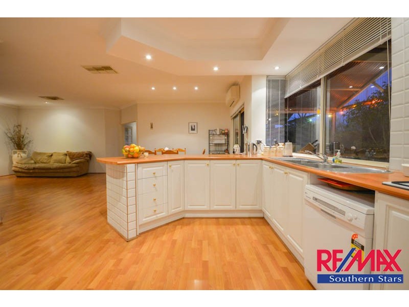 6 Clipper Parade, Canning Vale WA 6155