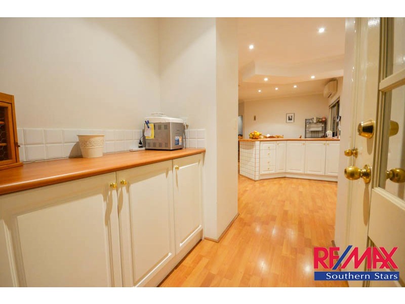 6 Clipper Parade, Canning Vale WA 6155