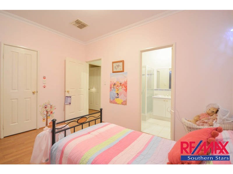 6 Clipper Parade, Canning Vale WA 6155