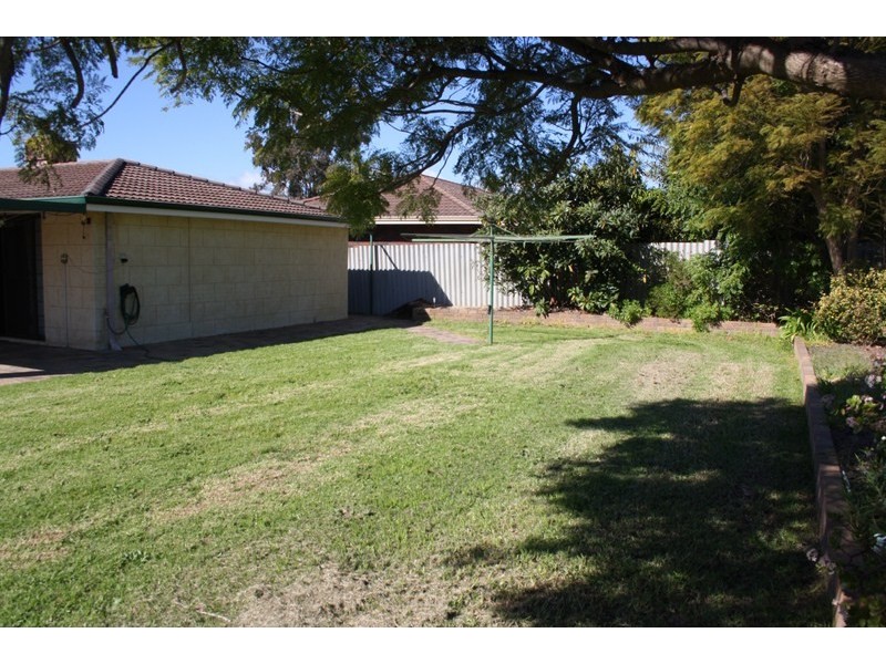 62 Ningaloo Way, Thornlie WA 6108
