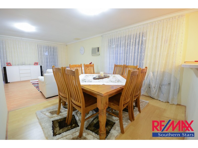 12 Hartfield Street, Queens Park WA 6107