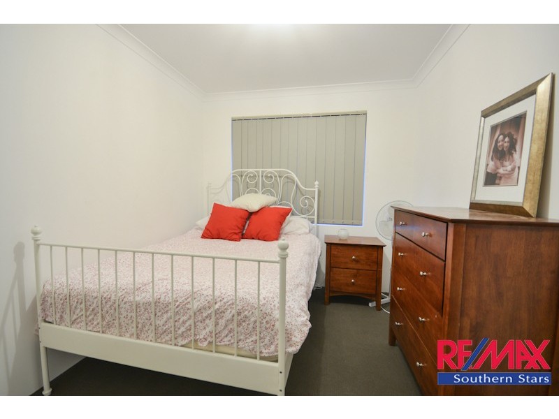 19 Retchford Way, Queens Park WA 6107