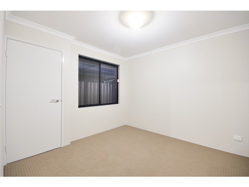 11 Terracina Parkway, Piara Waters WA 6112