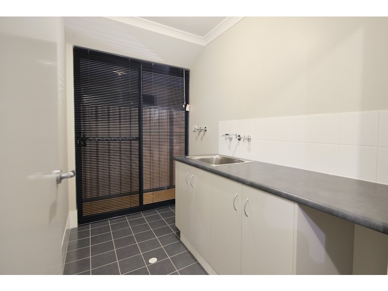 11 Terracina Parkway, Piara Waters WA 6112