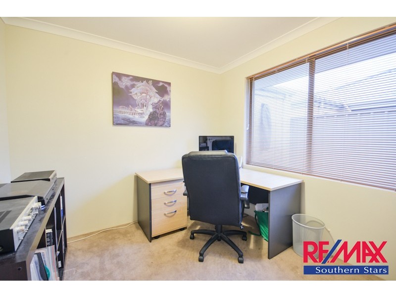 20 Retchford Way, Queens Park WA 6107