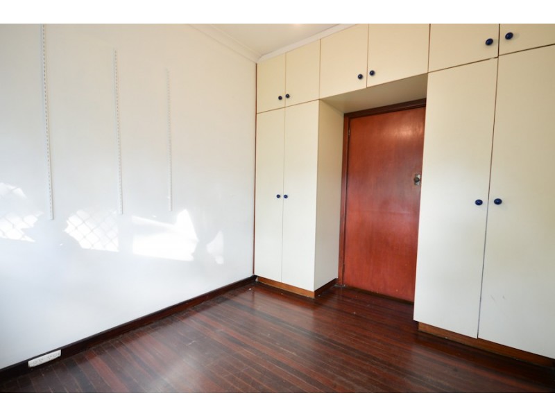 25 Brookland Street, Beckenham WA 6107