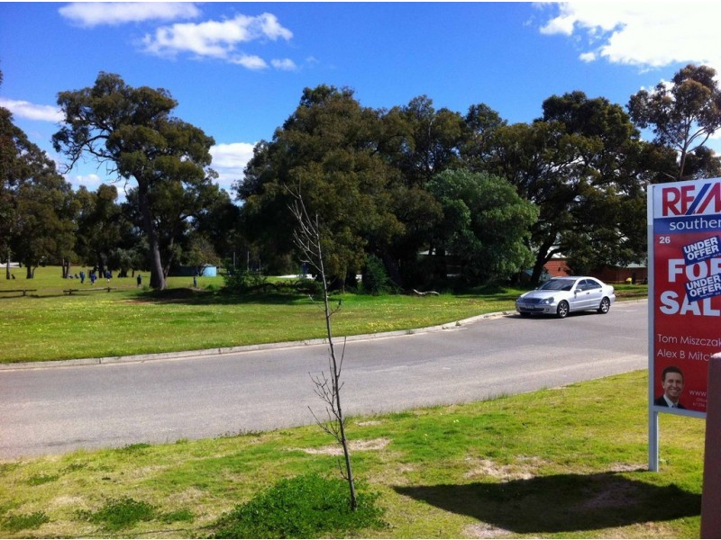 26/11 Serls Street, Armadale WA 6112