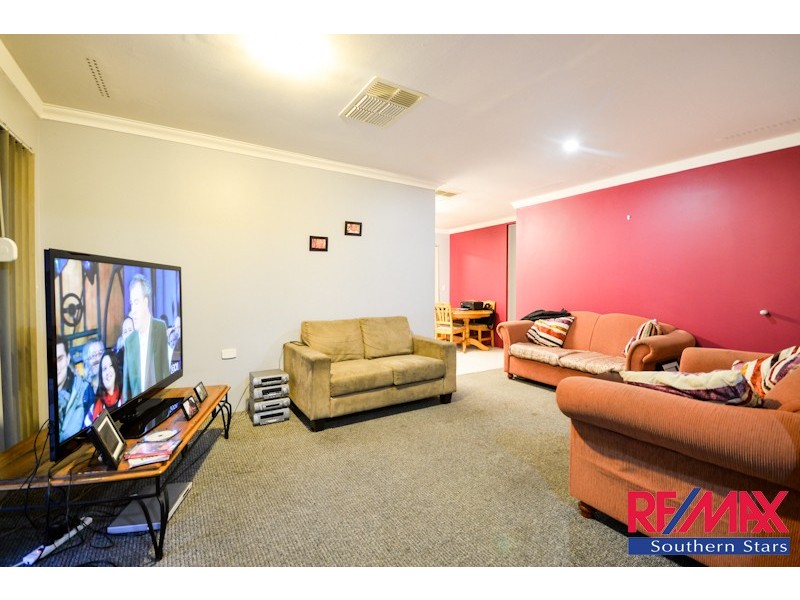 60 Lunar Way, Beckenham WA 6107