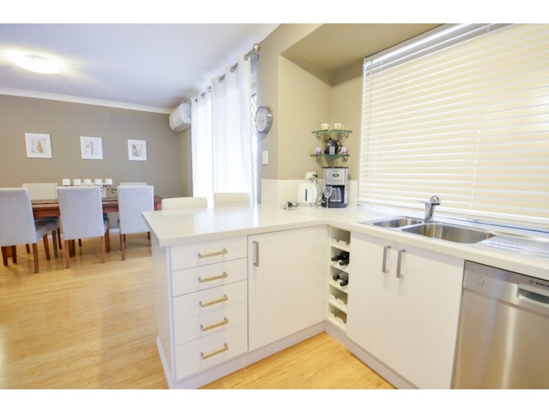 16a Majestic Court, Thornlie WA 6108