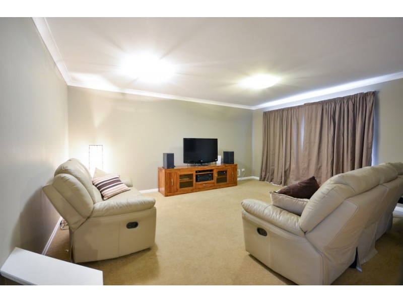 16a Majestic Court, Thornlie WA 6108
