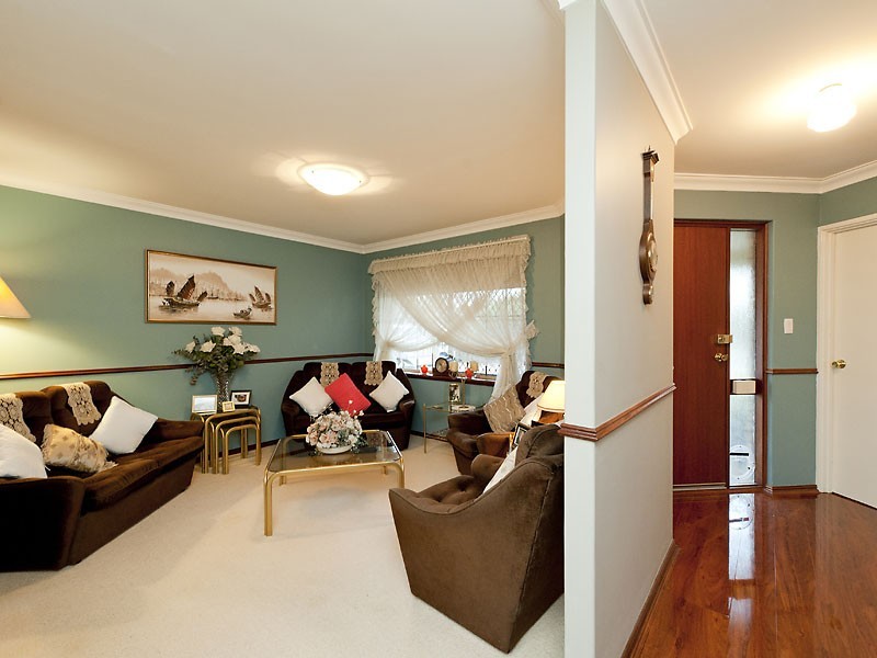 16 Eudanda Place, Cannington WA 6107
