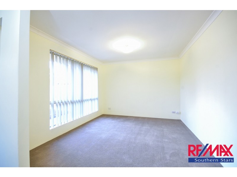21 Allen Court, Queens Park WA 6107
