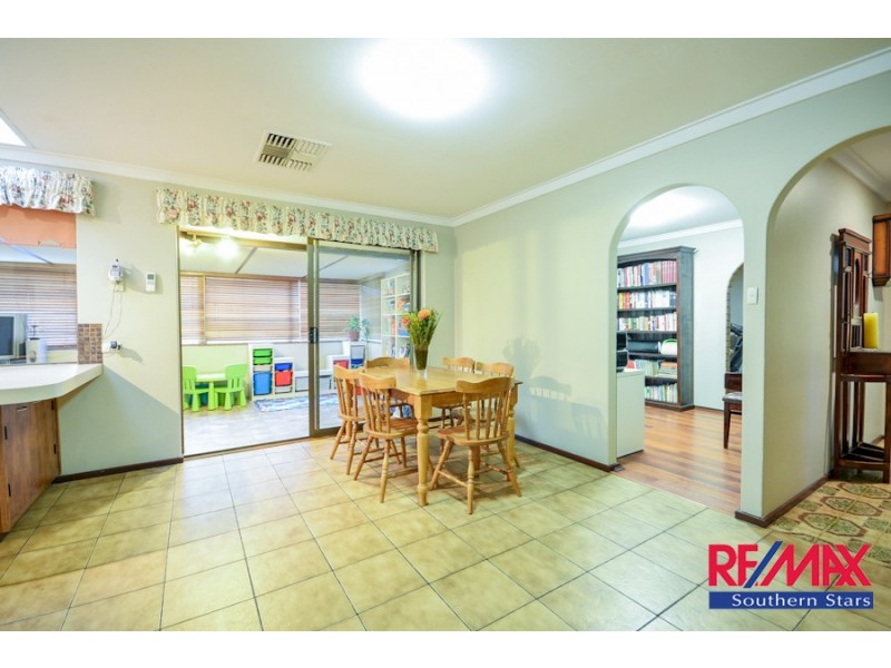 216 Dawson Avenue, Forrestfield WA 6058