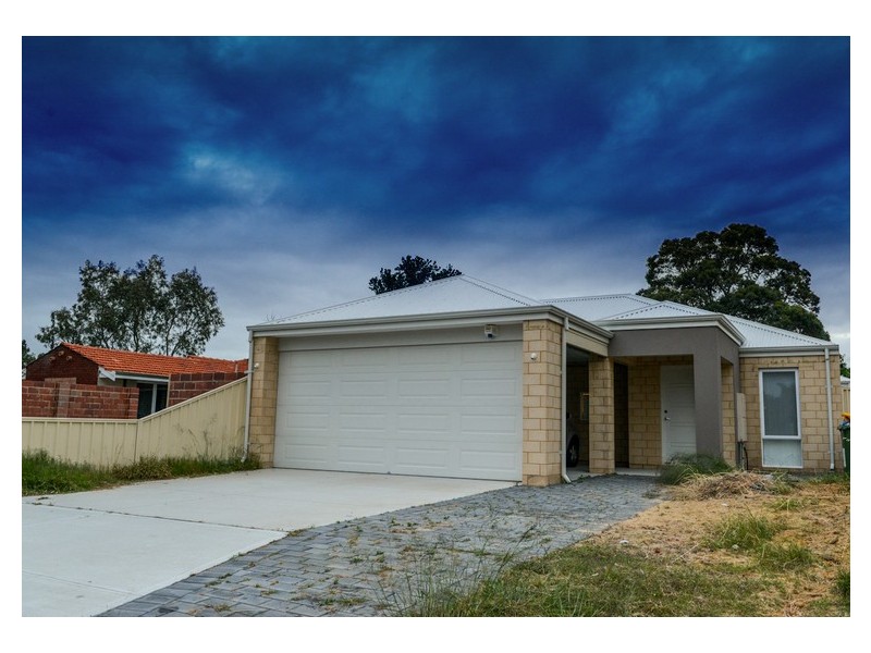 24a Willowmead Way, Kelmscott WA 6111