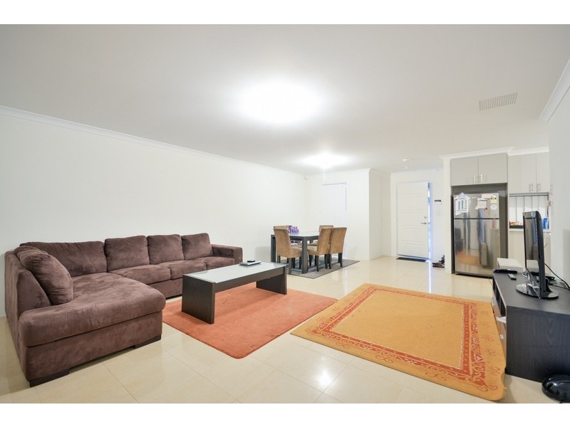 24a Willowmead Way, Kelmscott WA 6111