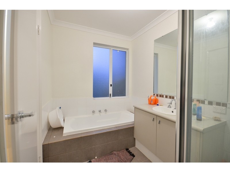 24a Willowmead Way, Kelmscott WA 6111