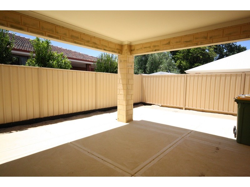 82A Lacey Street, Beckenham WA 6107