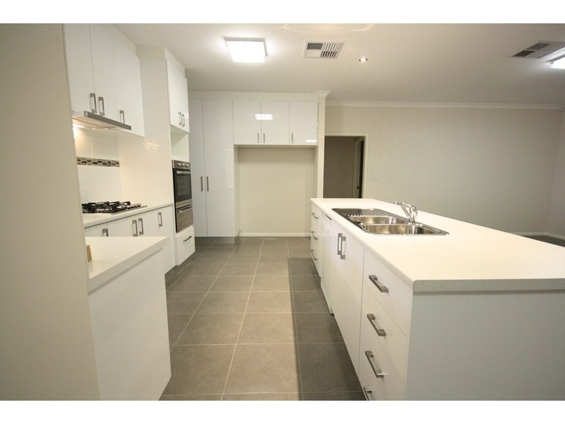 82B Lacey Street, Beckenham WA 6107