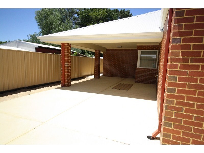 82B Lacey Street, Beckenham WA 6107