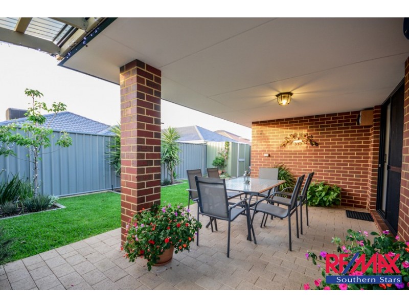 29 Serisier parkway, Queens Park WA 6107