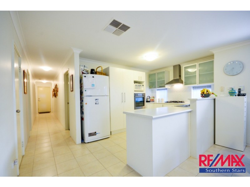 29 Serisier parkway, Queens Park WA 6107