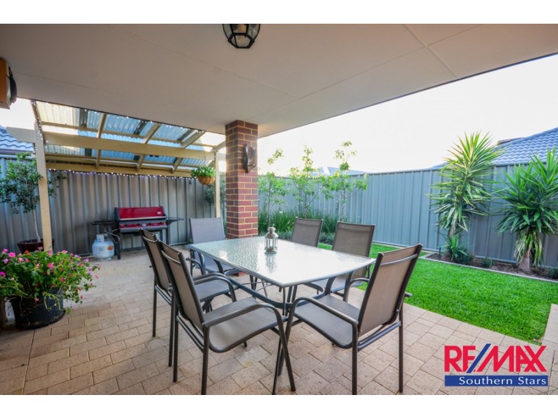 29 Serisier parkway, Queens Park WA 6107