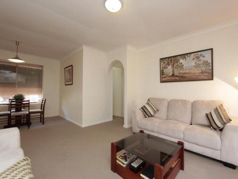 8/188 Fern Road, Wilson WA 6107