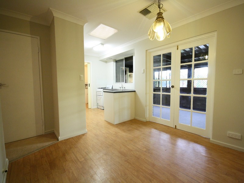 122 Berkshire Road, Forrestfield WA 6058