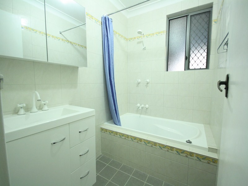 122 Berkshire Road, Forrestfield WA 6058