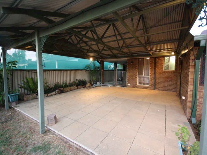 122 Berkshire Road, Forrestfield WA 6058