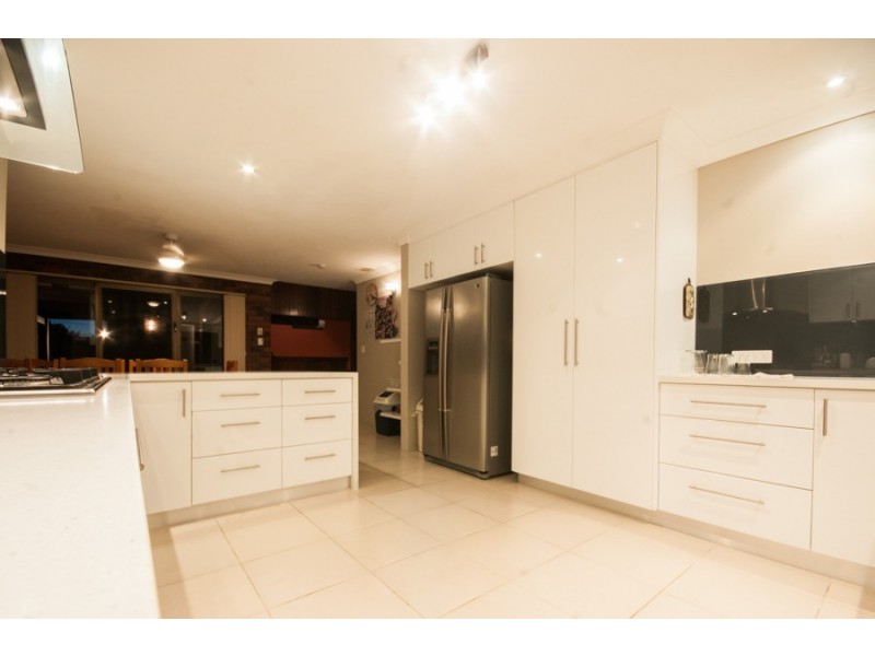 3 Allamanda Way, Forrestfield WA 6058