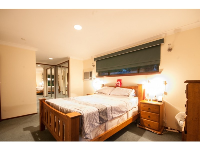 3 Allamanda Way, Forrestfield WA 6058