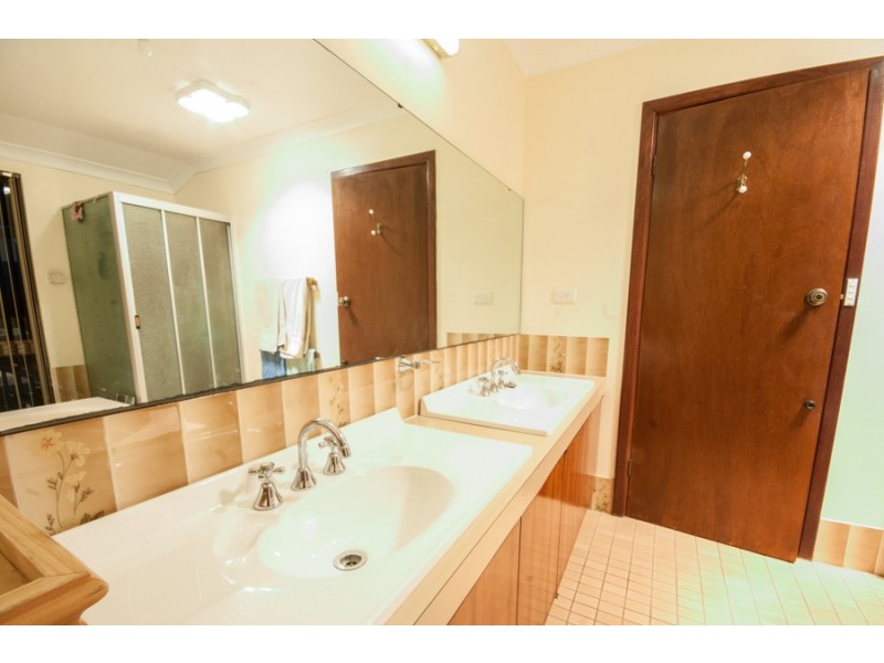 3 Allamanda Way, Forrestfield WA 6058