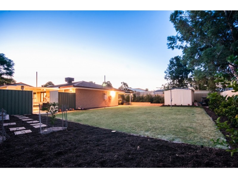 32 Stevenage Street, Huntingdale WA 6110