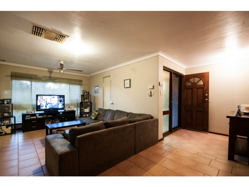 32 Stevenage Street, Huntingdale WA 6110