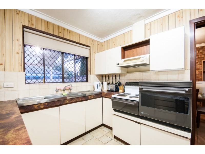 32 Stevenage Street, Huntingdale WA 6110