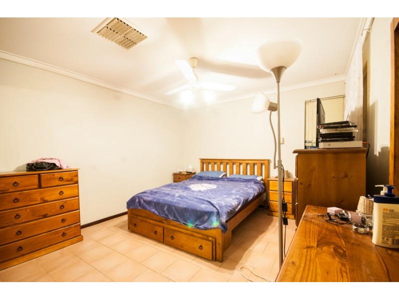 32 Stevenage Street, Huntingdale WA 6110