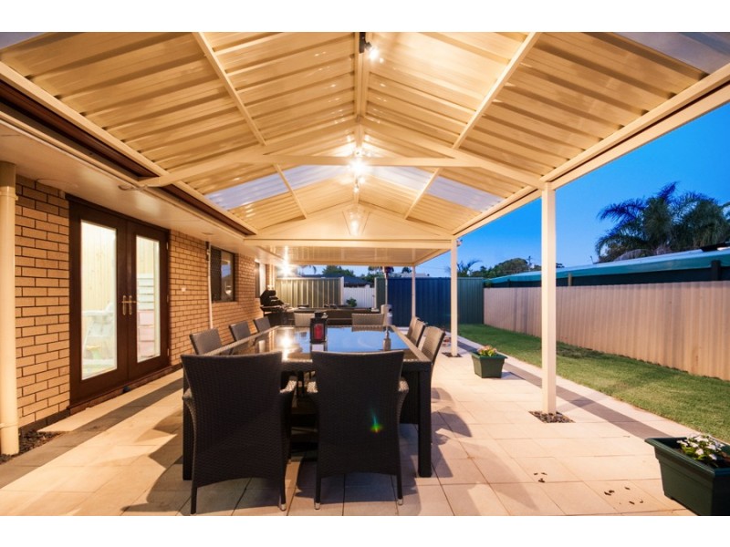 32 Stevenage Street, Huntingdale WA 6110