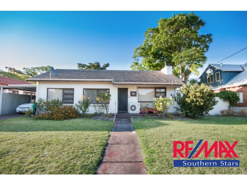 5 Berehaven Ave, Thornlie WA 6108