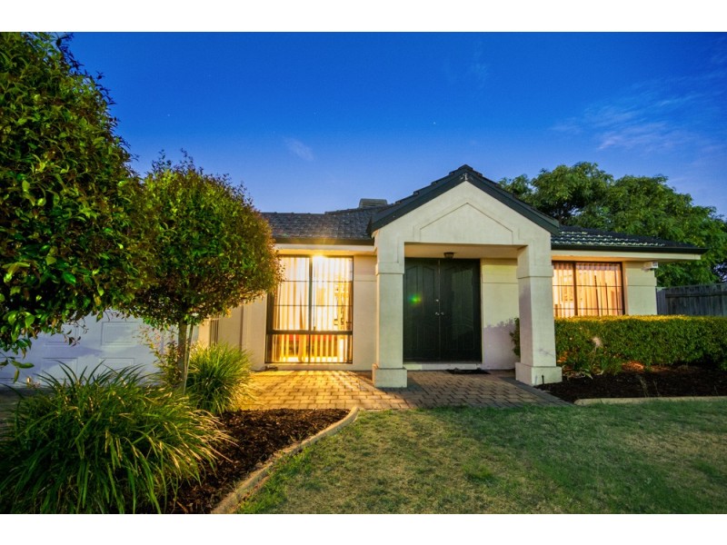 1 Woodhouse Circuit, Canning Vale WA 6155