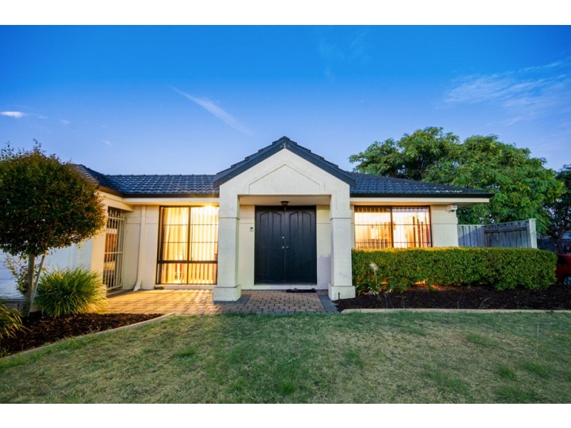 1 Woodhouse Circuit, Canning Vale WA 6155
