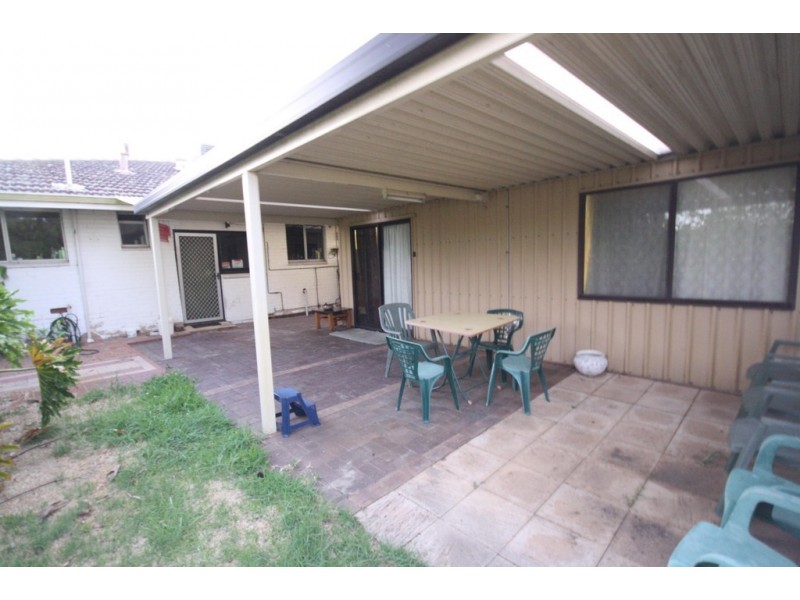 11 Toledo Close, Cannington WA 6107